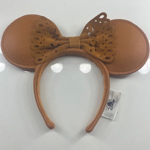 Disney Camel Faux Leather Minnie Ear Headband 🧡🤎